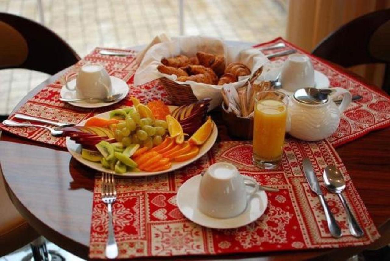 Akvilon Hotel Баку Экстерьер фото